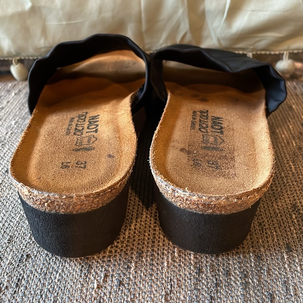 NAOT Alana size 37 black stretch slides - Picture 5 of 12